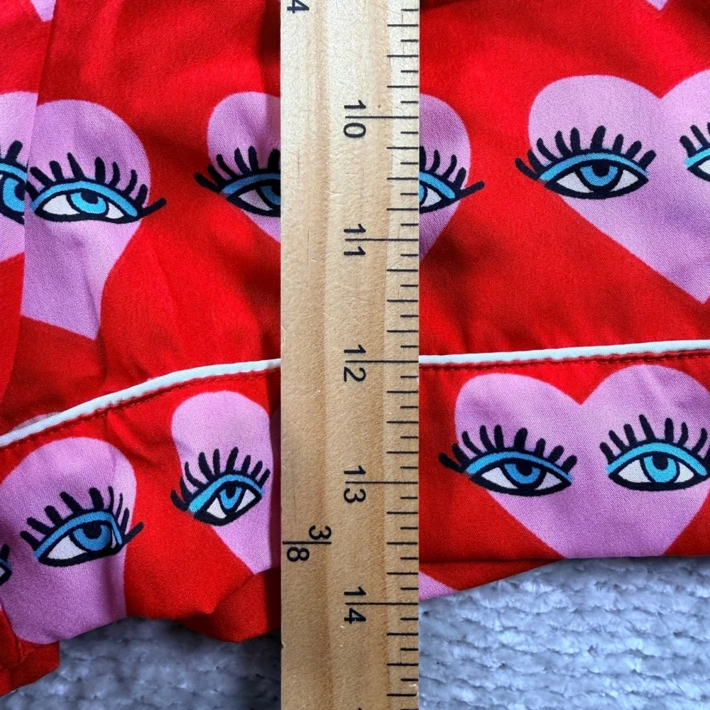 Bouffants & Broken Hearts measurements pit